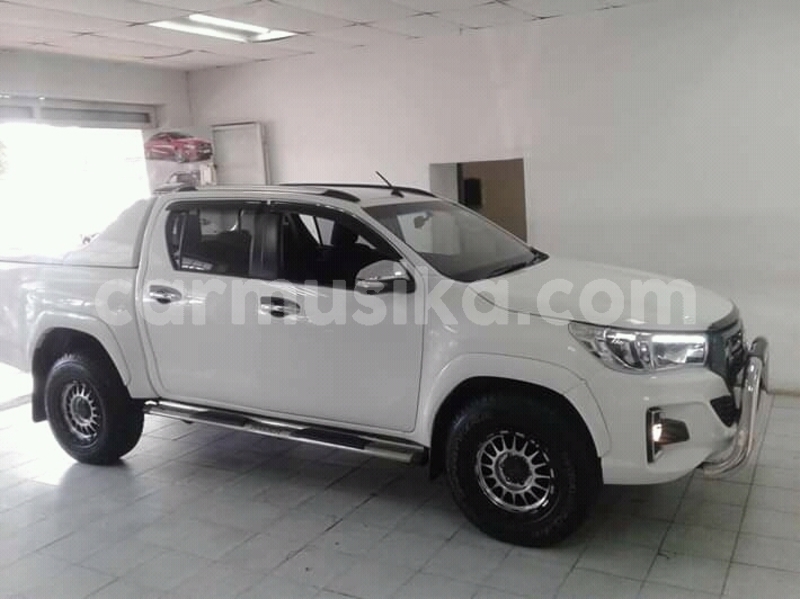 Big with watermark toyota hilux matabeleland south beitbridge 11289