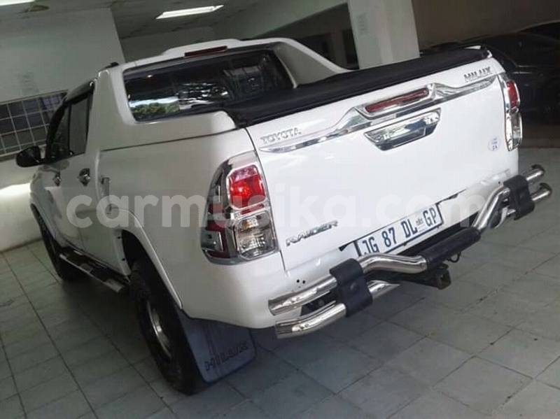 Big with watermark toyota hilux matabeleland south beitbridge 11289