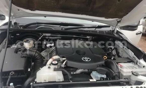 Tenga Tsaru Toyota Hilux Chena Mota in Beitbridge in Matabeleland South Tenga Tsaru Toyota Hilux Chena Mota in Beitbridge in Matabeleland South