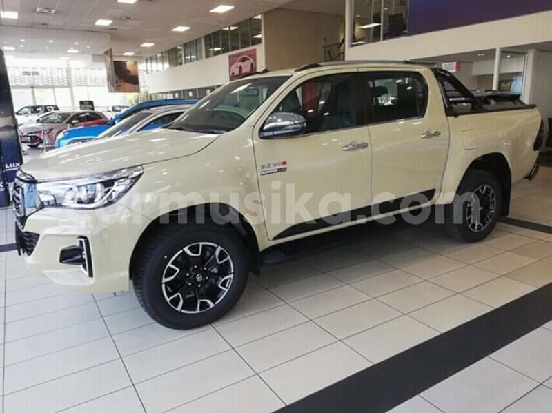 Big with watermark toyota hilux matabeleland south beitbridge 11293