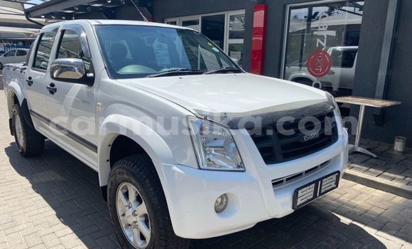 Buy Used Isuzu KB White Car in Beitbridge in Matabeleland South Buy Used Isuzu KB White Car in Beitbridge in Matabeleland South