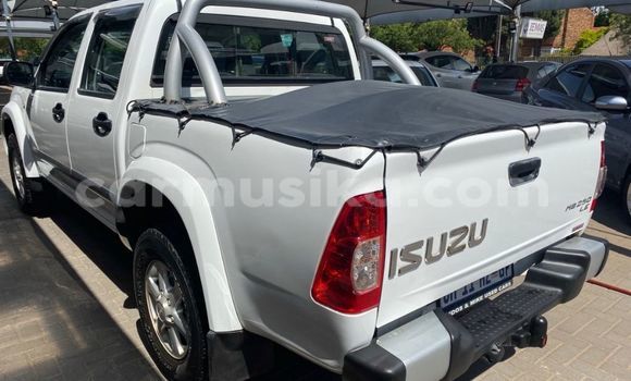 Buy Used Isuzu KB White Car in Beitbridge in Matabeleland South Buy Used Isuzu KB White Car in Beitbridge in Matabeleland South