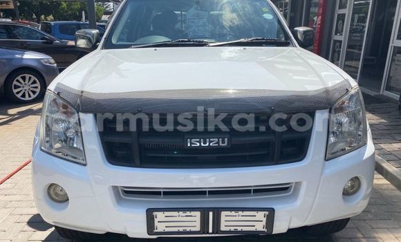 Buy Used Isuzu KB White Car in Beitbridge in Matabeleland South Buy Used Isuzu KB White Car in Beitbridge in Matabeleland South
