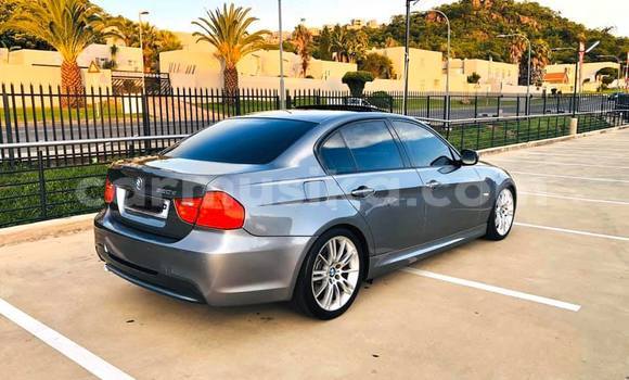 Tenga Imported BMW 3–Series Sirivha Mota in Beitbridge in Matabeleland South Tenga Imported BMW 3–Series Sirivha Mota in Beitbridge in Matabeleland South