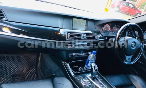 Acheter Occasion Voiture BMW 5–Series Gris à Beitbridge, Matabeleland South Acheter Occasion Voiture BMW 5–Series Gris à Beitbridge, Matabeleland South