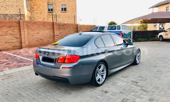 Acheter Occasion Voiture BMW 5–Series Gris à Beitbridge, Matabeleland South Acheter Occasion Voiture BMW 5–Series Gris à Beitbridge, Matabeleland South