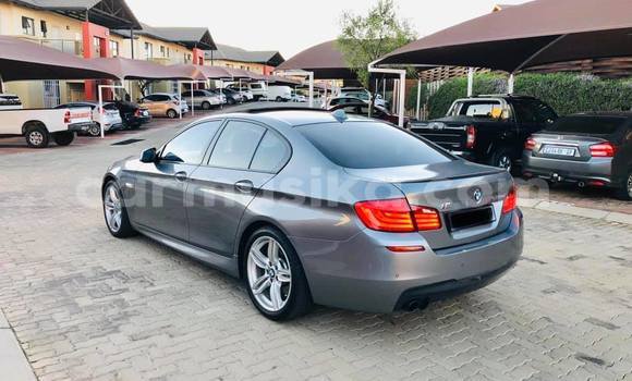 Acheter Occasion Voiture BMW 5–Series Gris à Beitbridge, Matabeleland South Acheter Occasion Voiture BMW 5–Series Gris à Beitbridge, Matabeleland South