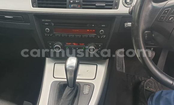 Tenga Tsaru BMW 3–Series Bhuruu Mota in Beitbridge in Matabeleland South Tenga Tsaru BMW 3–Series Bhuruu Mota in Beitbridge in Matabeleland South