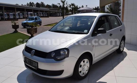 Nunua Ilio tumika Volkswagen Polo Fedha Gari ndani ya Beitbridge nchini Matabeleland Kusini Nunua Ilio tumika Volkswagen Polo Fedha Gari ndani ya Beitbridge nchini Matabeleland Kusini