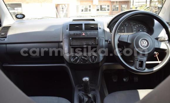 Nunua Ilio tumika Volkswagen Polo Fedha Gari ndani ya Beitbridge nchini Matabeleland Kusini Nunua Ilio tumika Volkswagen Polo Fedha Gari ndani ya Beitbridge nchini Matabeleland Kusini