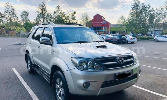 Tenga Tsaru Toyota Fortuner Sirivha Mota in Beitbridge in Matabeleland South Tenga Tsaru Toyota Fortuner Sirivha Mota in Beitbridge in Matabeleland South