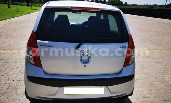 Acheter Occasion Voiture Hyundai i10 Bleu à Beitbridge, Matabeleland South Acheter Occasion Voiture Hyundai i10 Bleu à Beitbridge, Matabeleland South