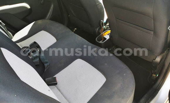 Acheter Occasion Voiture Hyundai i10 Bleu à Beitbridge, Matabeleland South Acheter Occasion Voiture Hyundai i10 Bleu à Beitbridge, Matabeleland South