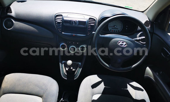 Acheter Occasion Voiture Hyundai i10 Bleu à Beitbridge, Matabeleland South Acheter Occasion Voiture Hyundai i10 Bleu à Beitbridge, Matabeleland South