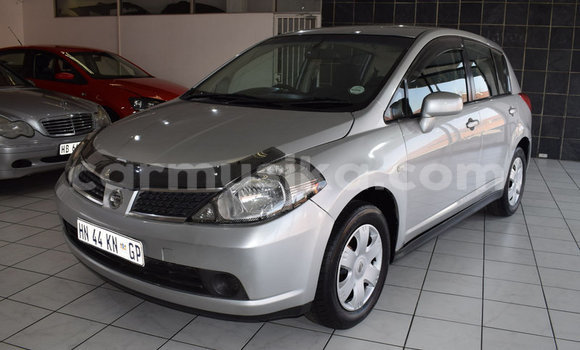 Acheter Occasion Voiture Nissan Tiida Gris à Beitbridge, Matabeleland South Acheter Occasion Voiture Nissan Tiida Gris à Beitbridge, Matabeleland South