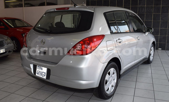 Acheter Occasion Voiture Nissan Tiida Gris à Beitbridge, Matabeleland South Acheter Occasion Voiture Nissan Tiida Gris à Beitbridge, Matabeleland South