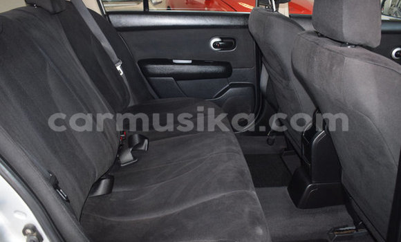 Acheter Occasion Voiture Nissan Tiida Gris à Beitbridge, Matabeleland South Acheter Occasion Voiture Nissan Tiida Gris à Beitbridge, Matabeleland South