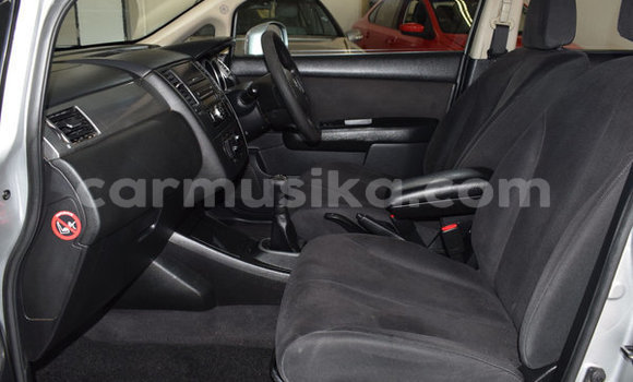 Acheter Occasion Voiture Nissan Tiida Gris à Beitbridge, Matabeleland South Acheter Occasion Voiture Nissan Tiida Gris à Beitbridge, Matabeleland South