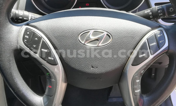 Buy Used Hyundai i30 White Car in Beitbridge in Matabeleland South Buy Used Hyundai i30 White Car in Beitbridge in Matabeleland South