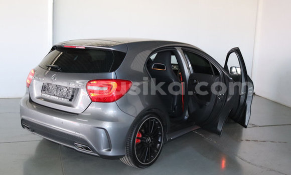 Acheter Occasion Voiture Mercedes‒Benz A–Class Gris à Beitbridge, Matabeleland South Acheter Occasion Voiture Mercedes‒Benz A–Class Gris à Beitbridge, Matabeleland South