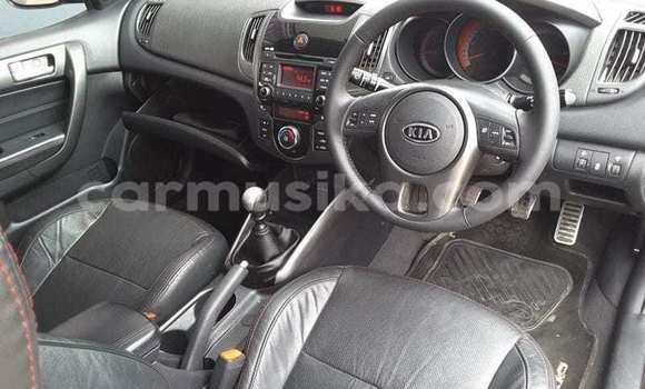 Buy Used Kia Cerato Silver Car in Beitbridge in Matabeleland South Buy Used Kia Cerato Silver Car in Beitbridge in Matabeleland South