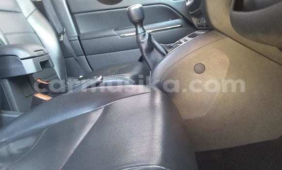 Nunua Ilio tumika Jeep Compass Nyeupe Gari ndani ya Beitbridge nchini Matabeleland Kusini Nunua Ilio tumika Jeep Compass Nyeupe Gari ndani ya Beitbridge nchini Matabeleland Kusini