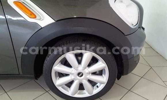 Nunua Ilio tumika MINI Cooper Brown Gari ndani ya Beitbridge nchini Matabeleland Kusini Nunua Ilio tumika MINI Cooper Brown Gari ndani ya Beitbridge nchini Matabeleland Kusini