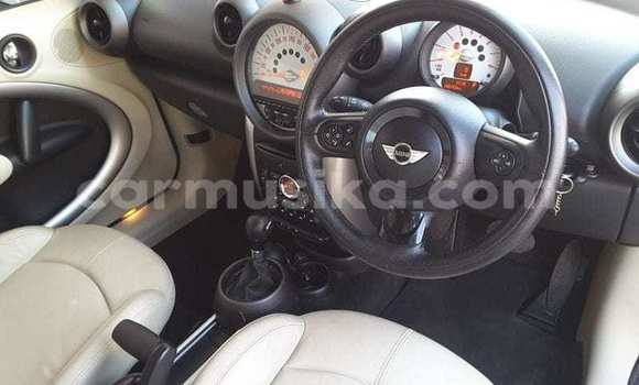 Nunua Ilio tumika MINI Cooper Brown Gari ndani ya Beitbridge nchini Matabeleland Kusini Nunua Ilio tumika MINI Cooper Brown Gari ndani ya Beitbridge nchini Matabeleland Kusini