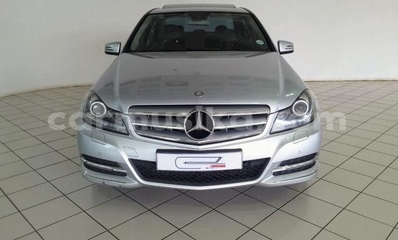 Tenga Tsaru Mercedes‒Benz C–Class Sirivha Mota in Beitbridge in Matabeleland South Tenga Tsaru Mercedes‒Benz C–Class Sirivha Mota in Beitbridge in Matabeleland South
