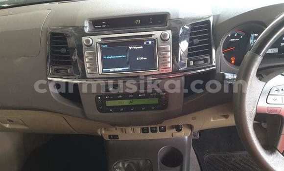 Nunua Ilio tumika Toyota Fortuner Fedha Gari ndani ya Beitbridge nchini Matabeleland Kusini Nunua Ilio tumika Toyota Fortuner Fedha Gari ndani ya Beitbridge nchini Matabeleland Kusini