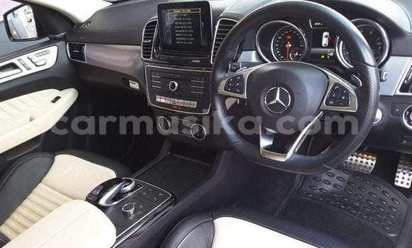 Nunua Ilio tumika Mercedes‒Benz G-klasse AMG Nyeupe Gari ndani ya Beitbridge nchini Matabeleland Kusini Nunua Ilio tumika Mercedes‒Benz G-klasse AMG Nyeupe Gari ndani ya Beitbridge nchini Matabeleland Kusini