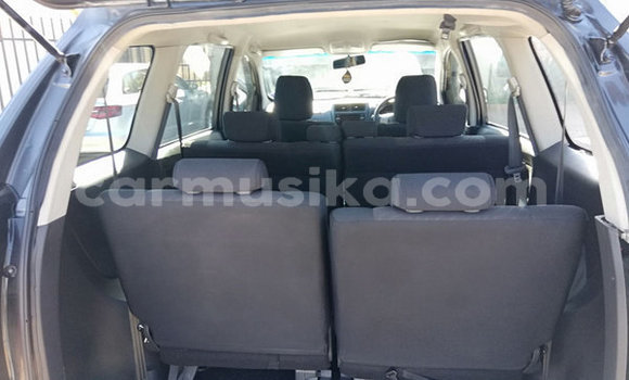 Buy Used Toyota Avanza Brown Car in Beitbridge in Matabeleland South Buy Used Toyota Avanza Brown Car in Beitbridge in Matabeleland South