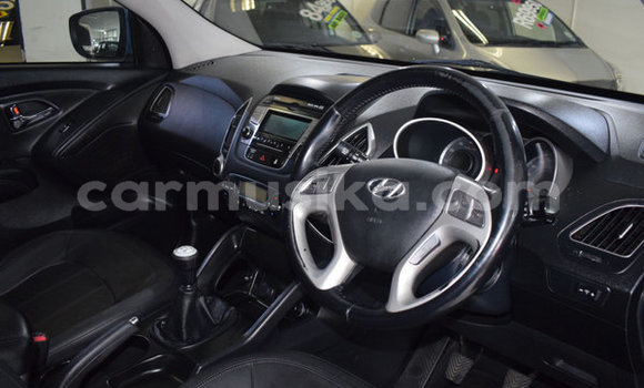 Acheter Occasion Voiture Hyundai ix35 Bleu à Beitbridge, Matabeleland South Acheter Occasion Voiture Hyundai ix35 Bleu à Beitbridge, Matabeleland South