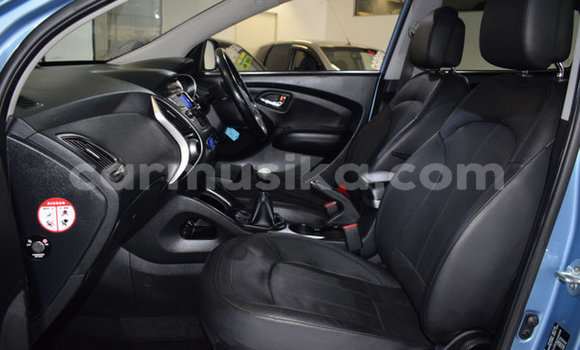 Acheter Occasion Voiture Hyundai ix35 Bleu à Beitbridge, Matabeleland South Acheter Occasion Voiture Hyundai ix35 Bleu à Beitbridge, Matabeleland South