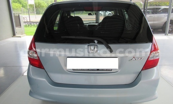 Acheter Occasion Voiture Honda Jazz Bleu à Beitbridge, Matabeleland South Acheter Occasion Voiture Honda Jazz Bleu à Beitbridge, Matabeleland South