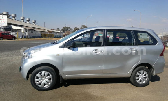 Nunua Ilio tumika Toyota Avanza Fedha Gari ndani ya Beitbridge nchini Matabeleland Kusini Nunua Ilio tumika Toyota Avanza Fedha Gari ndani ya Beitbridge nchini Matabeleland Kusini