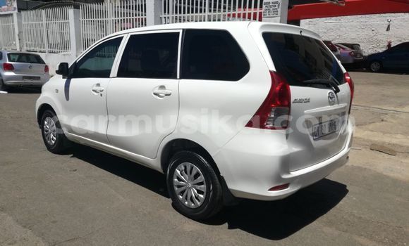 Buy Used Toyota Avanza White Car in Beitbridge in Matabeleland South Buy Used Toyota Avanza White Car in Beitbridge in Matabeleland South