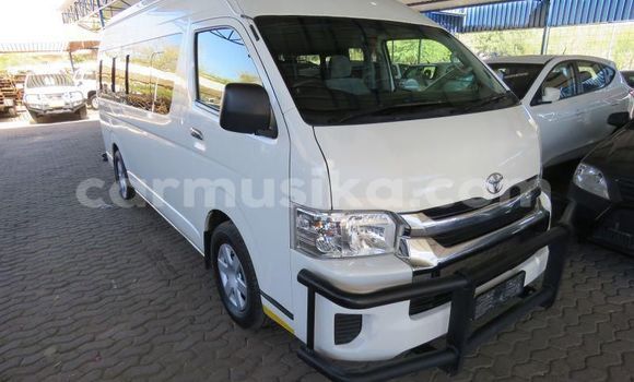 Tenga Tsaru Toyota Hiace Chena Mota in Beitbridge in Matabeleland South Tenga Tsaru Toyota Hiace Chena Mota in Beitbridge in Matabeleland South