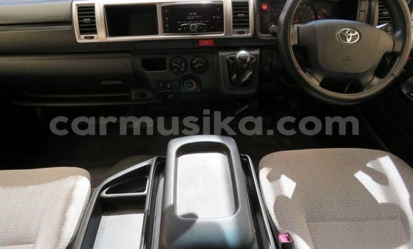 Tenga Tsaru Toyota Hiace Chena Mota in Beitbridge in Matabeleland South Tenga Tsaru Toyota Hiace Chena Mota in Beitbridge in Matabeleland South