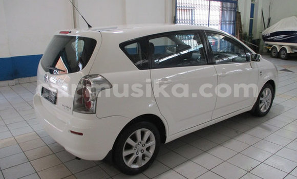 Tenga Tsaru Toyota Verso Chena Mota in Beitbridge in Matabeleland South Tenga Tsaru Toyota Verso Chena Mota in Beitbridge in Matabeleland South