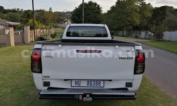 Acheter Occasion Voiture Toyota Hilux Blanc à Beitbridge, Matabeleland South Acheter Occasion Voiture Toyota Hilux Blanc à Beitbridge, Matabeleland South