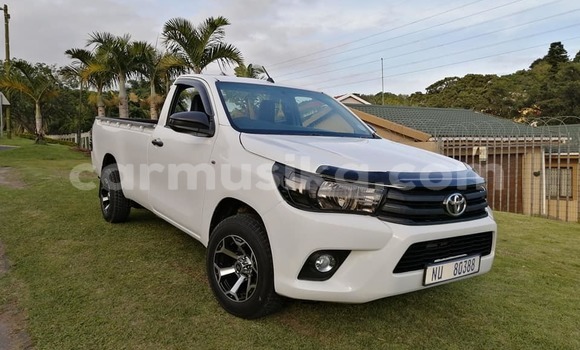 Acheter Occasion Voiture Toyota Hilux Blanc à Beitbridge, Matabeleland South Acheter Occasion Voiture Toyota Hilux Blanc à Beitbridge, Matabeleland South