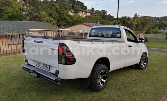 Acheter Occasion Voiture Toyota Hilux Blanc à Beitbridge, Matabeleland South Acheter Occasion Voiture Toyota Hilux Blanc à Beitbridge, Matabeleland South