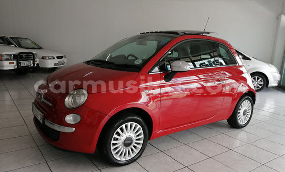 Nunua Ilio tumika Fiat 500 Nyekundu Gari ndani ya Beitbridge nchini Matabeleland Kusini