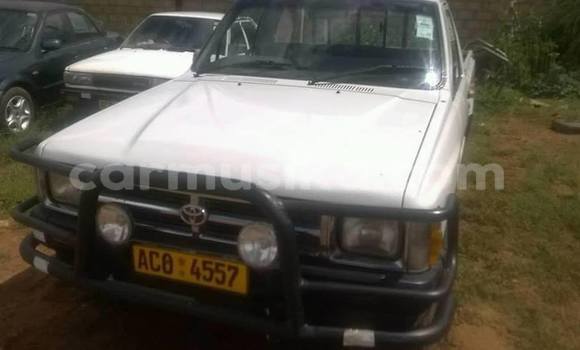 Acheter Occasion Voiture Toyota Hilux Blanc à Harare, Harare Acheter Occasion Voiture Toyota Hilux Blanc à Harare, Harare