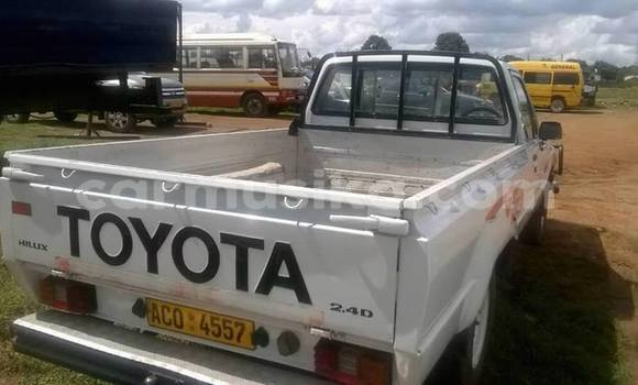 Acheter Occasion Voiture Toyota Hilux Blanc à Harare, Harare Acheter Occasion Voiture Toyota Hilux Blanc à Harare, Harare