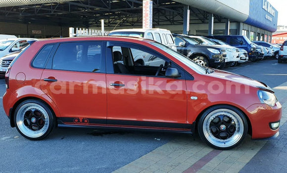 Acheter Occasion Voiture Volkswagen Polo Rouge à Beitbridge, Matabeleland South Acheter Occasion Voiture Volkswagen Polo Rouge à Beitbridge, Matabeleland South