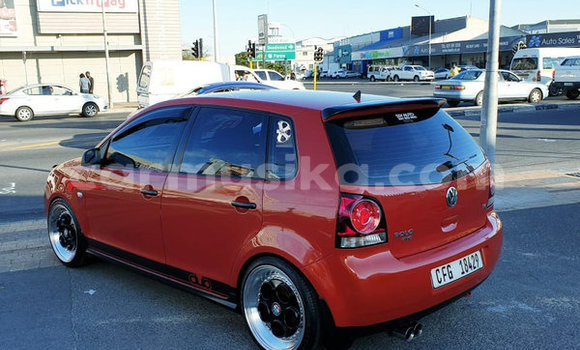 Acheter Occasion Voiture Volkswagen Polo Rouge à Beitbridge, Matabeleland South Acheter Occasion Voiture Volkswagen Polo Rouge à Beitbridge, Matabeleland South
