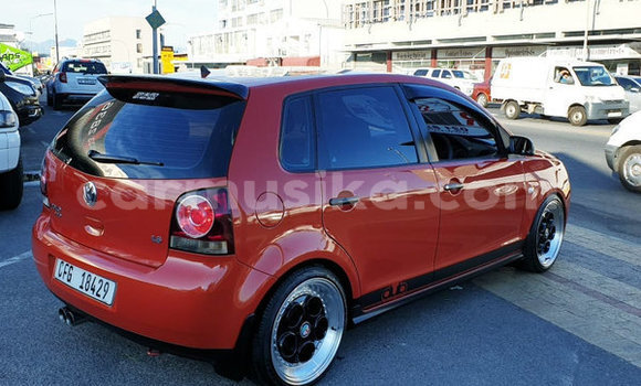 Acheter Occasion Voiture Volkswagen Polo Rouge à Beitbridge, Matabeleland South Acheter Occasion Voiture Volkswagen Polo Rouge à Beitbridge, Matabeleland South