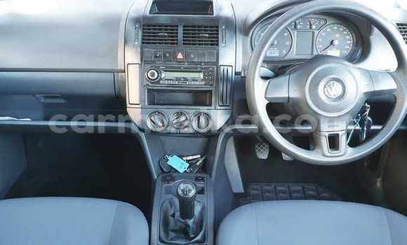 Acheter Occasion Voiture Volkswagen Polo Rouge à Beitbridge, Matabeleland South Acheter Occasion Voiture Volkswagen Polo Rouge à Beitbridge, Matabeleland South